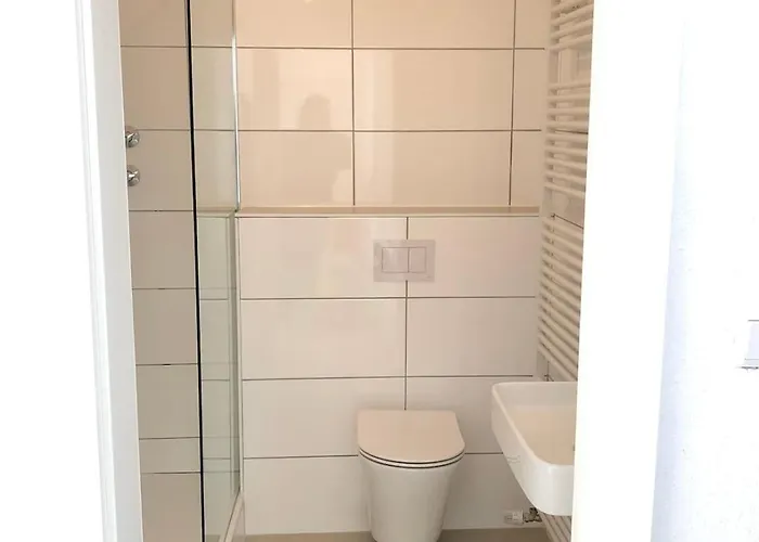 Lejlighed Simple Bright 3-room With Balcony