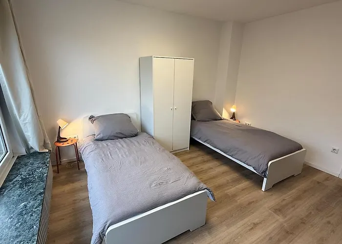 Simple Bright 3-room With Balcony Ντόρτμουντ