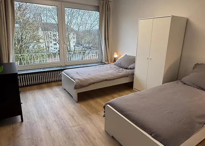 Simple Bright 3-room With Balcony Διαμέρισμα *