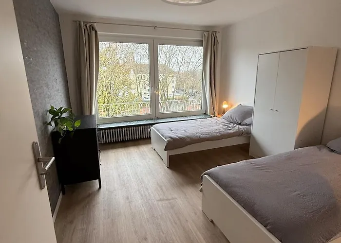 Simple Bright 3-room With Balcony